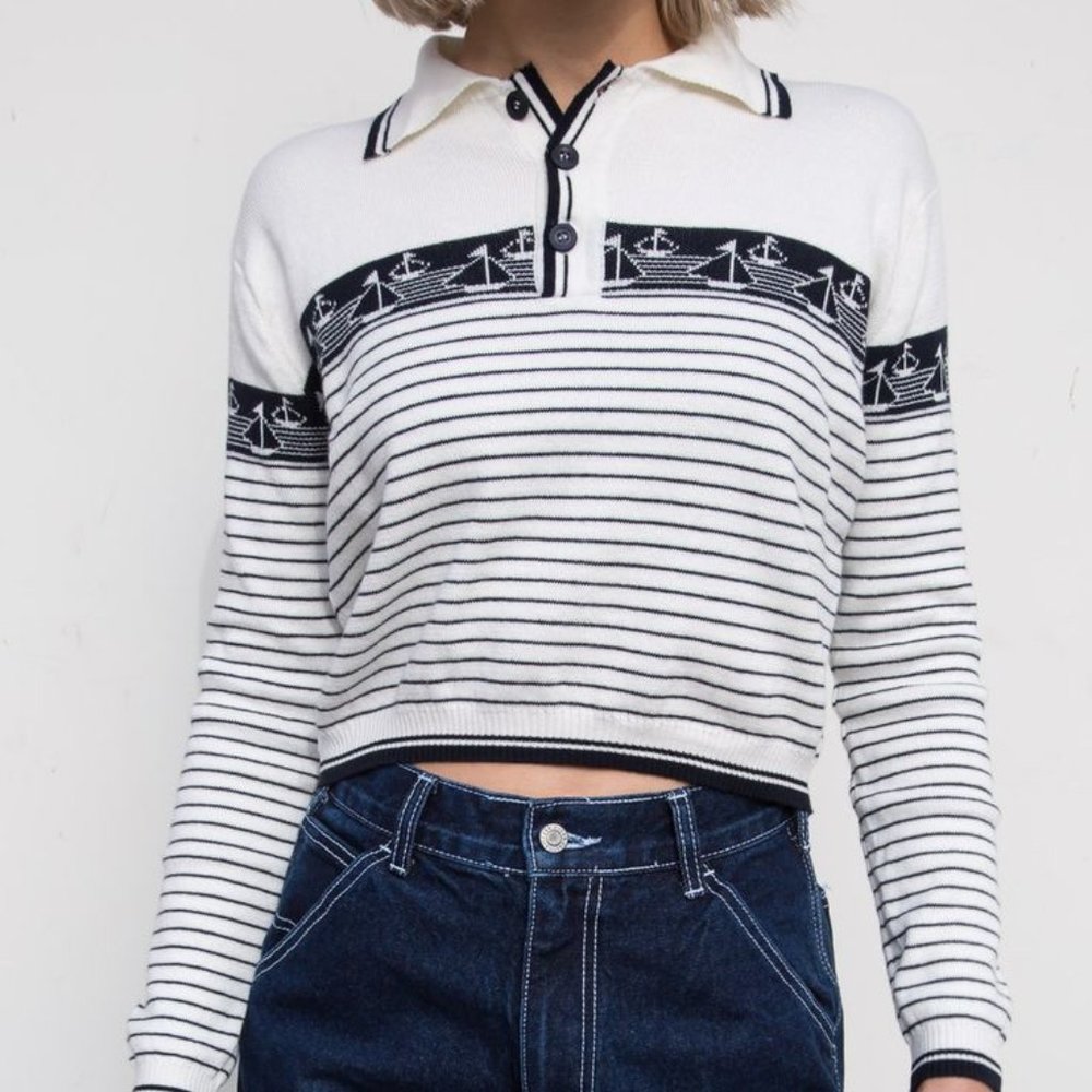 Brandy Melville - Crop Collar Sailboat Sweater